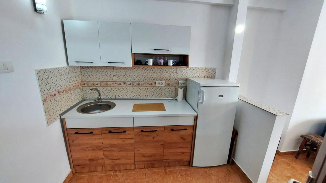 Cristina'S Place Arad Bagian luar foto